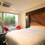 Hotel In The Mood