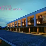 Hotel In The Mood